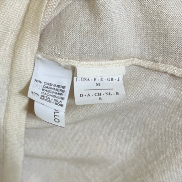 Brunello Cucinelli Cashmere Silk Cream Boatneck Lightweight Sweater - Picture 4 of 6